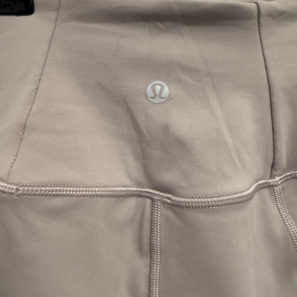 Lululemon Athletica Mesh Leggings - Picture 6 of 9